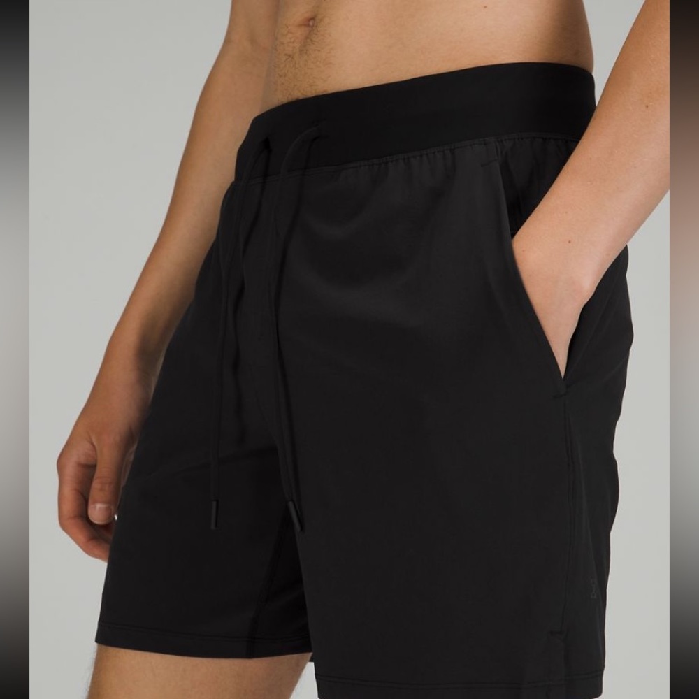 LULULEMON T.H.E SHORT 7” LINERLESS/M